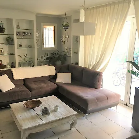 I Villa *